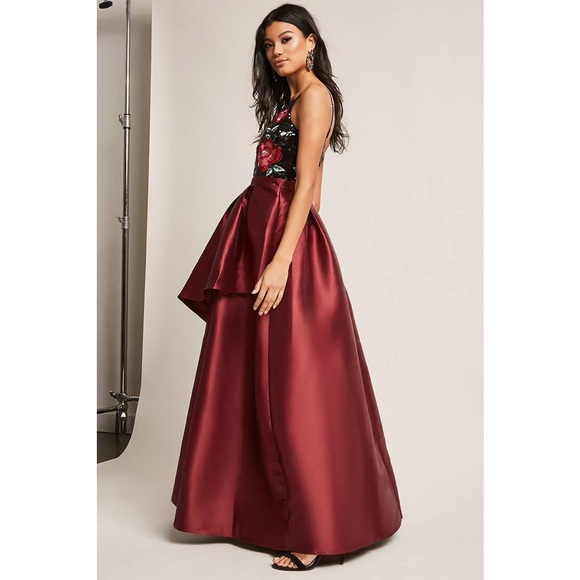 Soieblu Sequin & Embroidered Gown - Picture 4 of 8